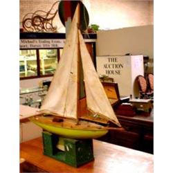 Pre-War pond yacht, 32" bowsprit to stern...