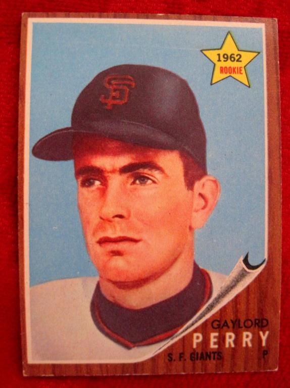 1962 Topps 199 Gaylord Perry Rookie Baseball Card