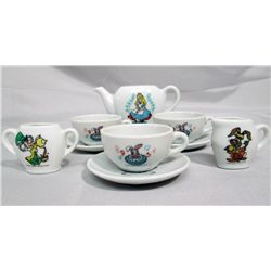 Alice In Wonderland Tea Set