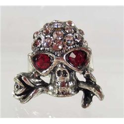 8336 - RHINESTONE SKULL RING