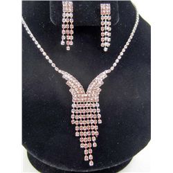 8929 - GORGEOUS RHINESTONE NECKLACE AND EARRING SET