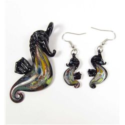 7297 - GLASS LAMPWORK SEAHORSE PENDANT AND EARRING SET