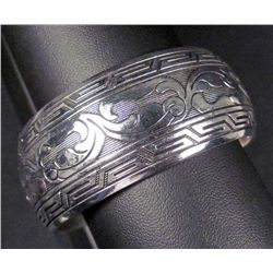 3305 - TIBET SILVER CUFF BRACELET W/BEAUTIFUL GRAPHIC DESIGN