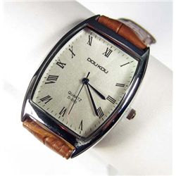 7546 - WRIST WATCH W/ LEATHER BAND