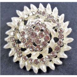 8886 - SWAROVSKI CRYSTAL BROOCH