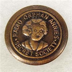 1387 - LITTLE ORPHAN ANNIE SECRET SOCIETY PIN
