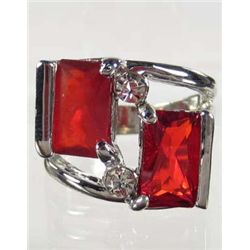 623 - WHITE GOLD PLATED RING W/ RHINESTONES