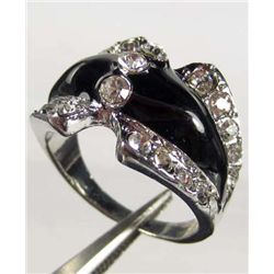 624 - WHITE GOLD PLATED RING W/ RHINESTONES