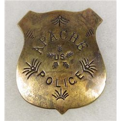 1495 - US APACHE POLICE BRASS SHIELD BADGE
