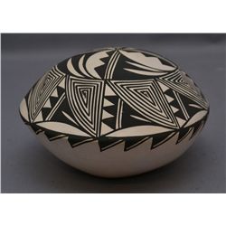 Acoma pottery seed jar