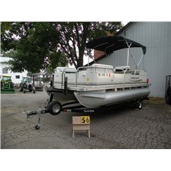 2003 Starcraft 18ft pontoon w/ 40hp Mercury 4 stroke, fuel injected, eagle depth finder, top, Yacht 