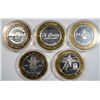Image 2 : 5 SILVER CASINO TOKENS, 5 DIFF. COLLECTABLE THEMES