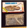Image 4 : ESCI ERTL - 1/72 Scale Panzer Jager IV Tank Milita Unbuilt Model Kit in Original Packaging. Comes as