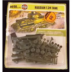 Airfix - HO/OO Scale Russian T.34 Tank World War I Unbuilt Model Kit in Original Packaging. Comes as