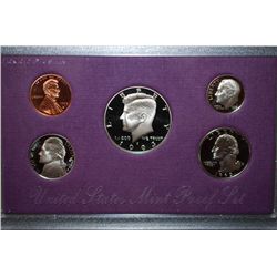 1993-S US Mint Proof Set With COA Included; EST. $5-10