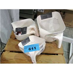 Lot of 6 new all white food strainers