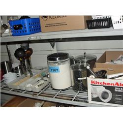 Shelf lot of good quality assorted kitchen wares