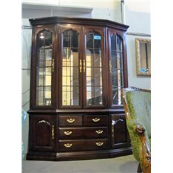 Thomasville cherry finish lighted buffet and hutch
