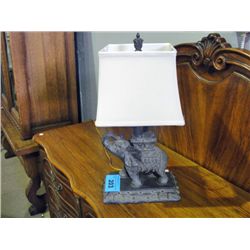 Elephant base table lamp
