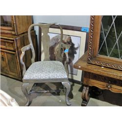 Queen ann arm chair
