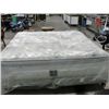 Image 1 : King size mattress and boxspring set