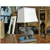 Image 1 : Elephant figurine table lamp