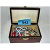 Image 1 : Jewellery Box and Contents