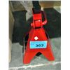 One western rugid 6T jack stand
