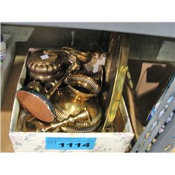 Box of assorted brass wares