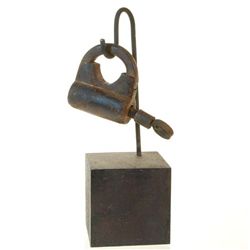 Antique Lock on Base (ANT-132)