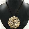 Image 2 : Crocheted Shell Pendant Necklace (JEW-4355)
