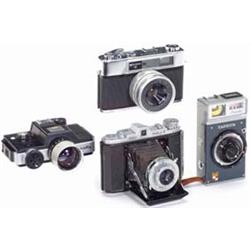 Japanische Kameras: "Minolta", "Yashica" und "Welmy"