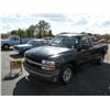 Image 2 : 2001 Chev 1/2 ton 2WD 1GCEC14V01E271640