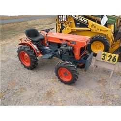Kubota B6100 4WD tractor, 3 pt   B6001-22577