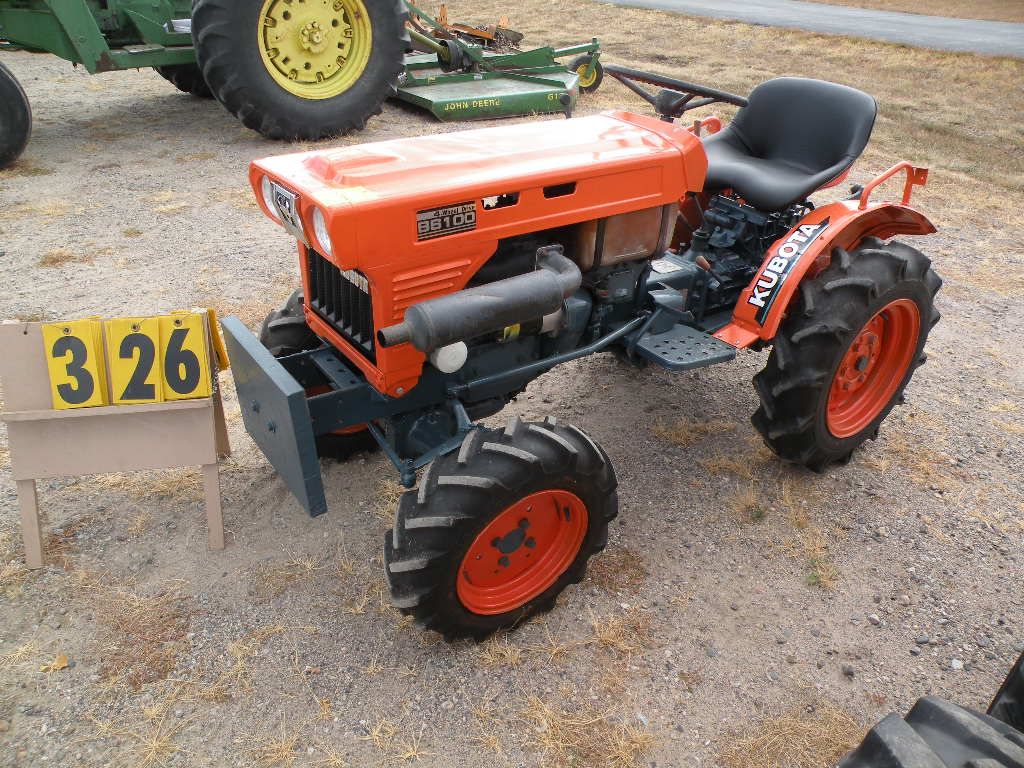 Kubota B6100 Owner Manual