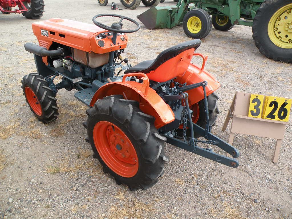 Kubota B6100 4WD tractor, 3 pt B600122577