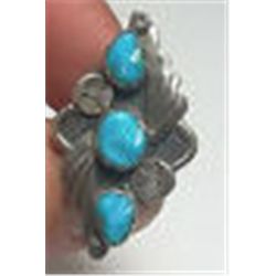 Sterling Silver Vintage Navajo Handcrafted Turquoise Ring sz 2.5