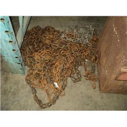 LOT: MUD & SNOW CHAINS