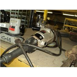 BLACK & DECKER INDUSTRIAL 7 1/2" ANGLE GRINDER