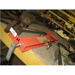 ENGINE HOIST CENTER LIFT