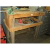 Image 1 : CUSTOM WOOD WORKBENCH W/ BENCH VISE