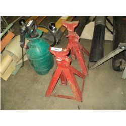 METAL ADJUSTABLE JACK STANDS (2X THE MONEY)