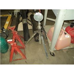 CUSTOM METAL TRIPOD STAND