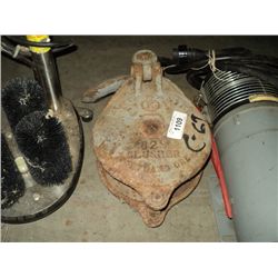 ROPE MASTER 825 SNATCH BLOCK PULLY