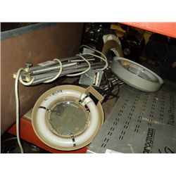 LOT: 3 MAGNIFICATION LIGHTS