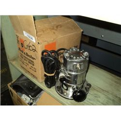 BLACK & DECKER  V-365 WOOD ROUTER