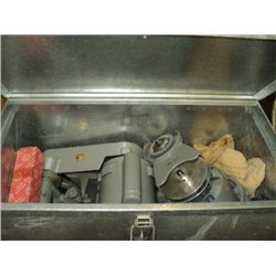 LOT: METAL BOX W/ ELECTRIC MOTORS