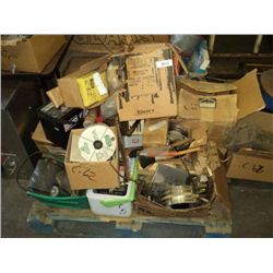 PALLET: BRUSHES, BATTERY,CLAMPS, HOSES