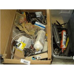 LOT: ELECTRIC SUPPLIES, BROOM & TUBING