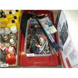 LOT: METAL TRAY & MISC HAND TOOLS